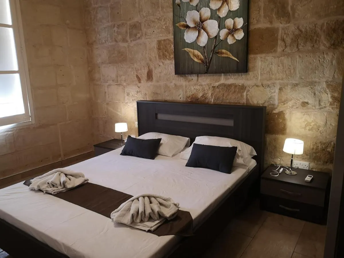 Two Gate Town House Villa Senglea